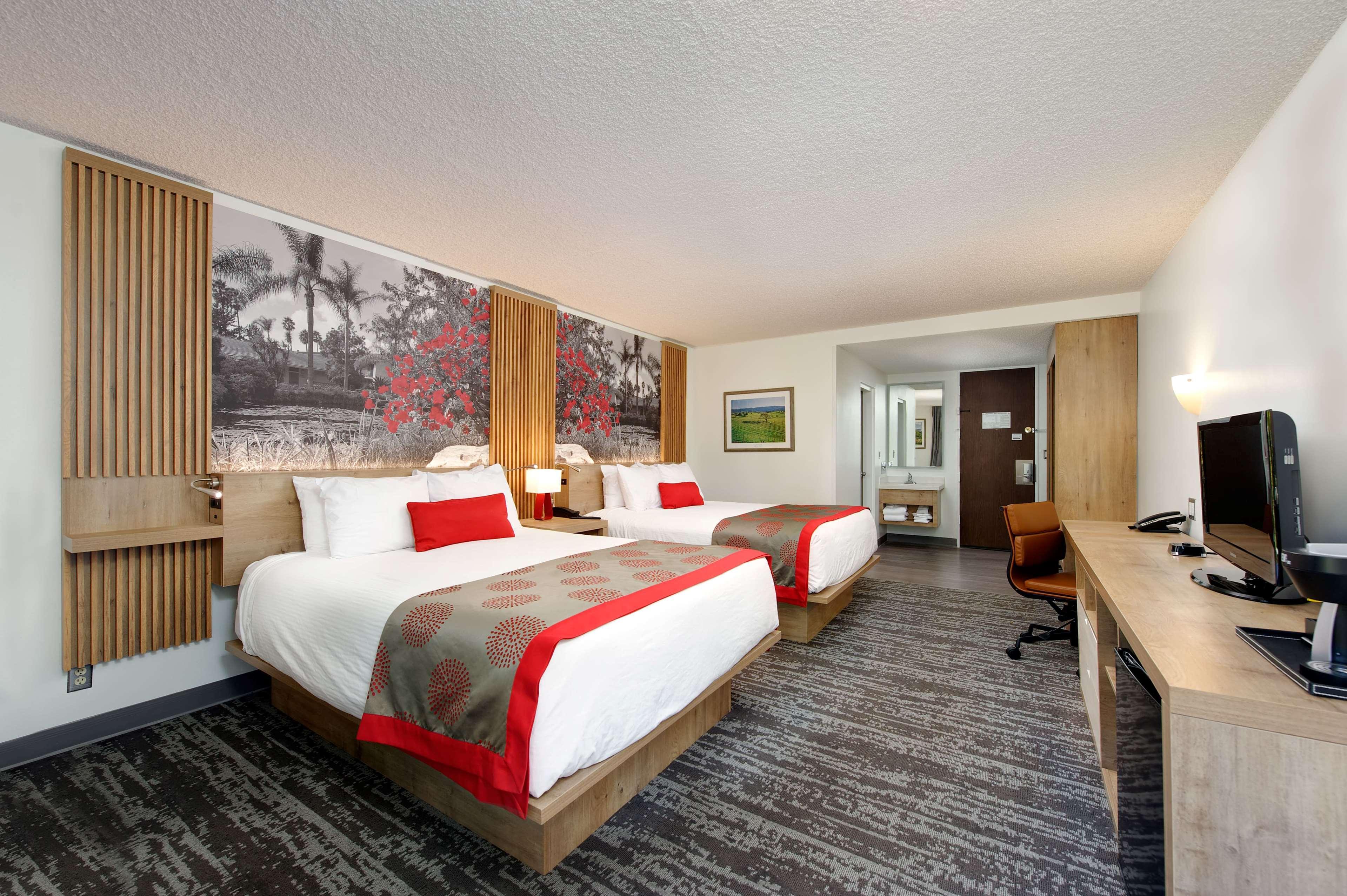 Ramada By Wyndham Santa Barbara Goleta Exterior foto
