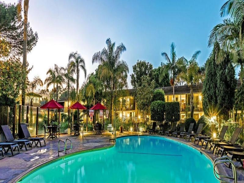 Ramada By Wyndham Santa Barbara Goleta Exterior foto