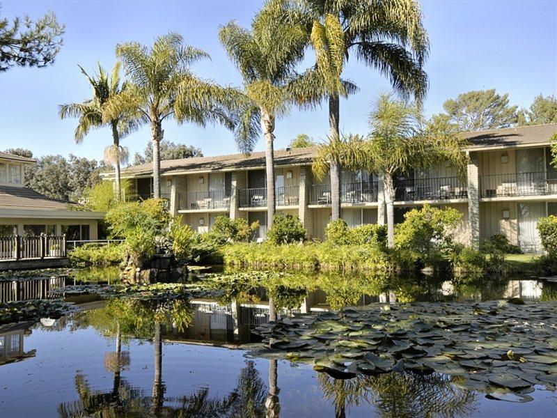 Ramada By Wyndham Santa Barbara Goleta Exterior foto