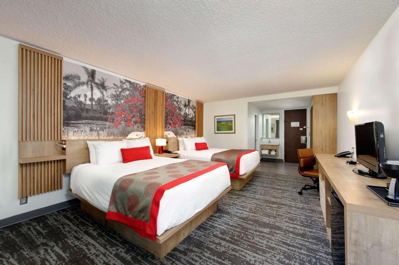 Ramada By Wyndham Santa Barbara Goleta Exterior foto
